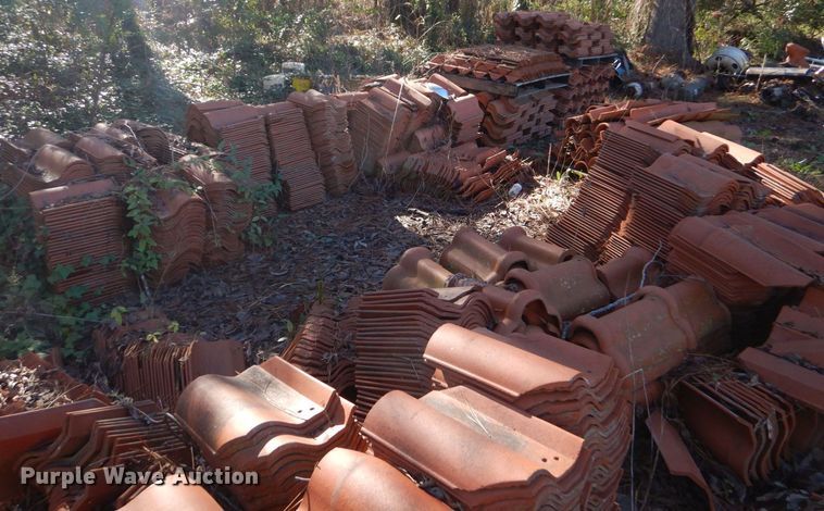 image for item MM9585 Chicago Imperial Tile red clay roof tiles