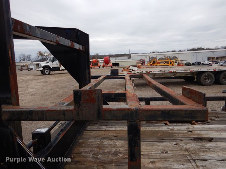 image for item MM9588 2012 Top Hat HHGN18X7-16E-H  equipment trailer