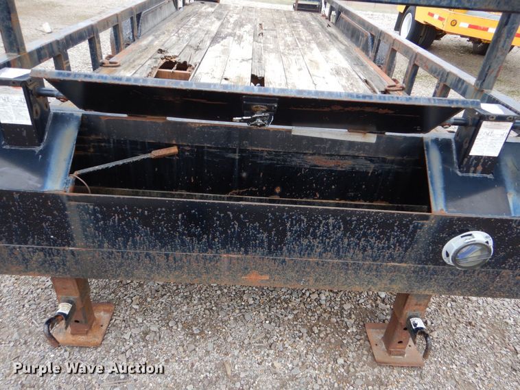 image for item MM9588 2012 Top Hat HHGN18X7-16E-H  equipment trailer