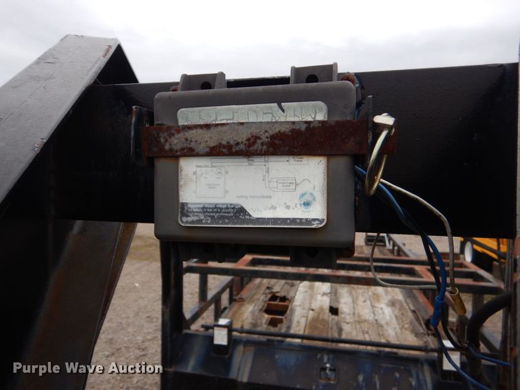 image for item MM9588 2012 Top Hat HHGN18X7-16E-H  equipment trailer