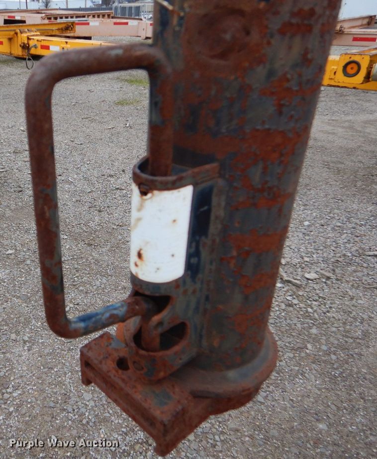 image for item MM9588 2012 Top Hat HHGN18X7-16E-H  equipment trailer