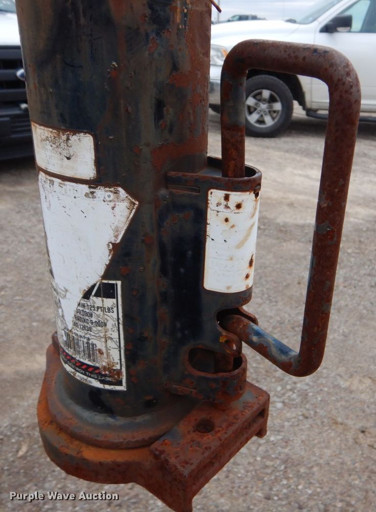 image for item MM9588 2012 Top Hat HHGN18X7-16E-H  equipment trailer