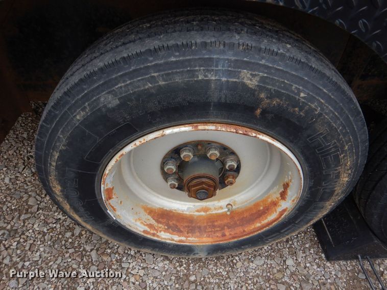 image for item MM9588 2012 Top Hat HHGN18X7-16E-H  equipment trailer