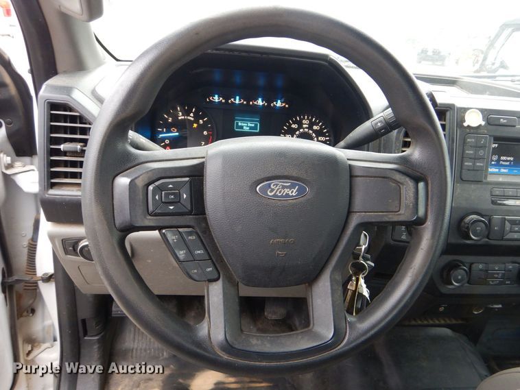 image for item MM9589 2016 Ford F150  SuperCab pickup truck