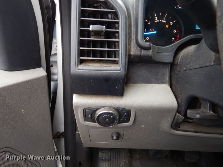 image for item MM9589 2016 Ford F150  SuperCab pickup truck