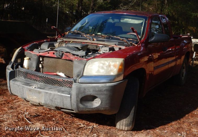 image for item MM9593 2008 Mitsubishi Raider  Ext. Cab pickup truck