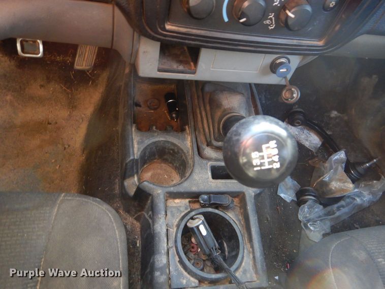 image for item MM9593 2008 Mitsubishi Raider  Ext. Cab pickup truck