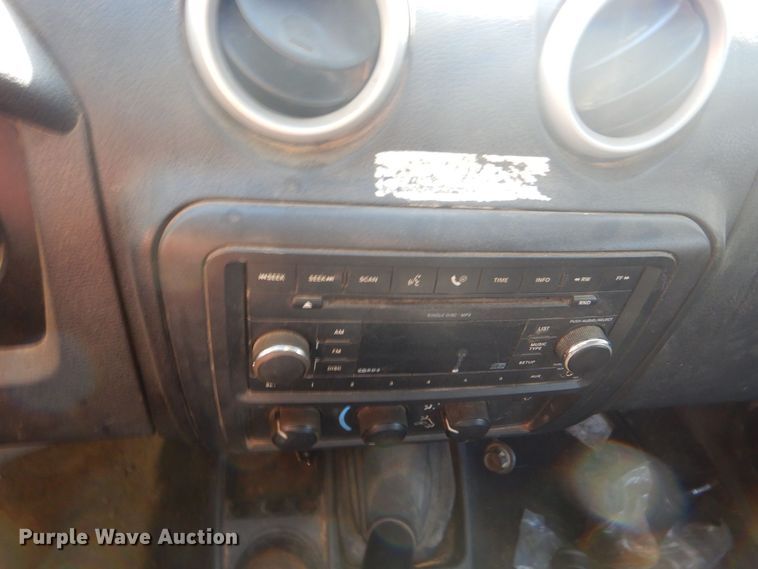 image for item MM9593 2008 Mitsubishi Raider  Ext. Cab pickup truck