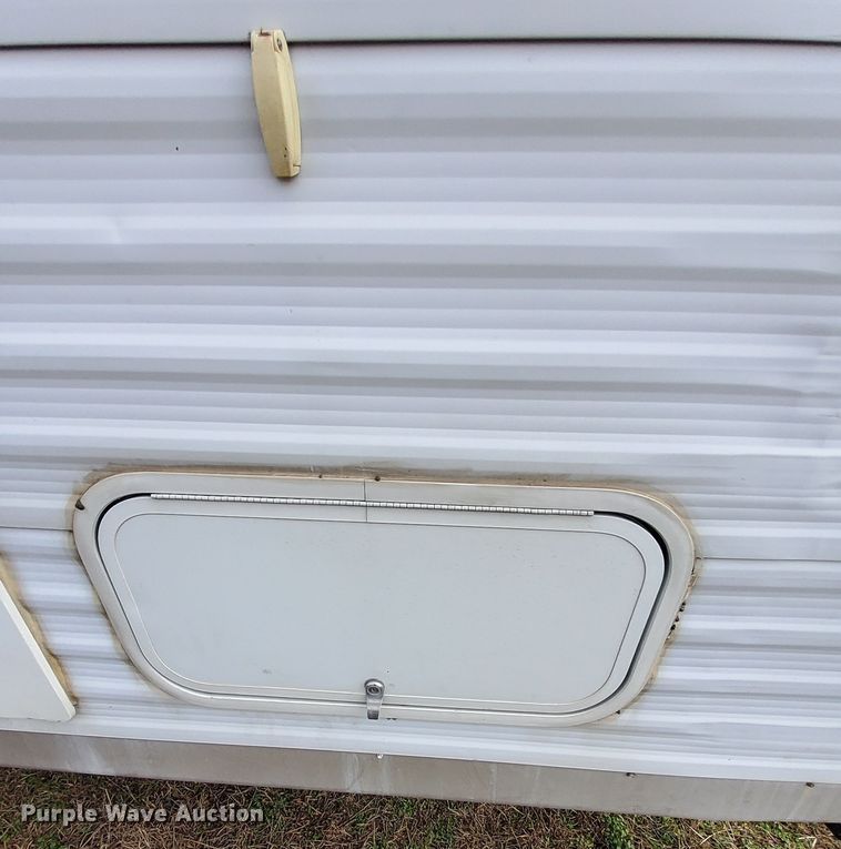 image for item MM9602 2006 KZRV Sportsman  camper