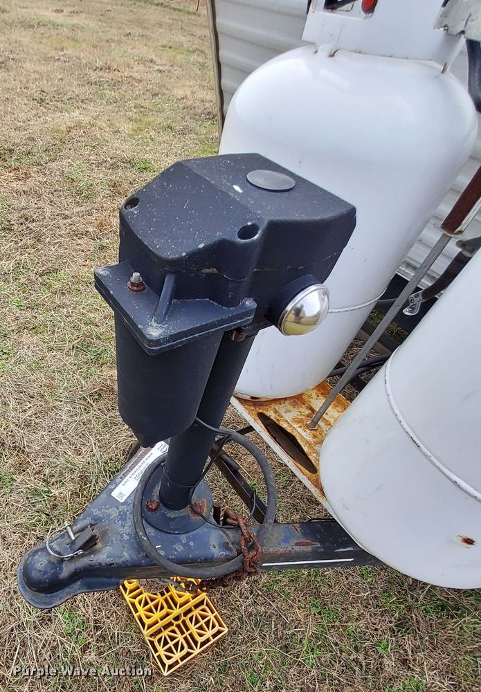 image for item MM9602 2006 KZRV Sportsman  camper