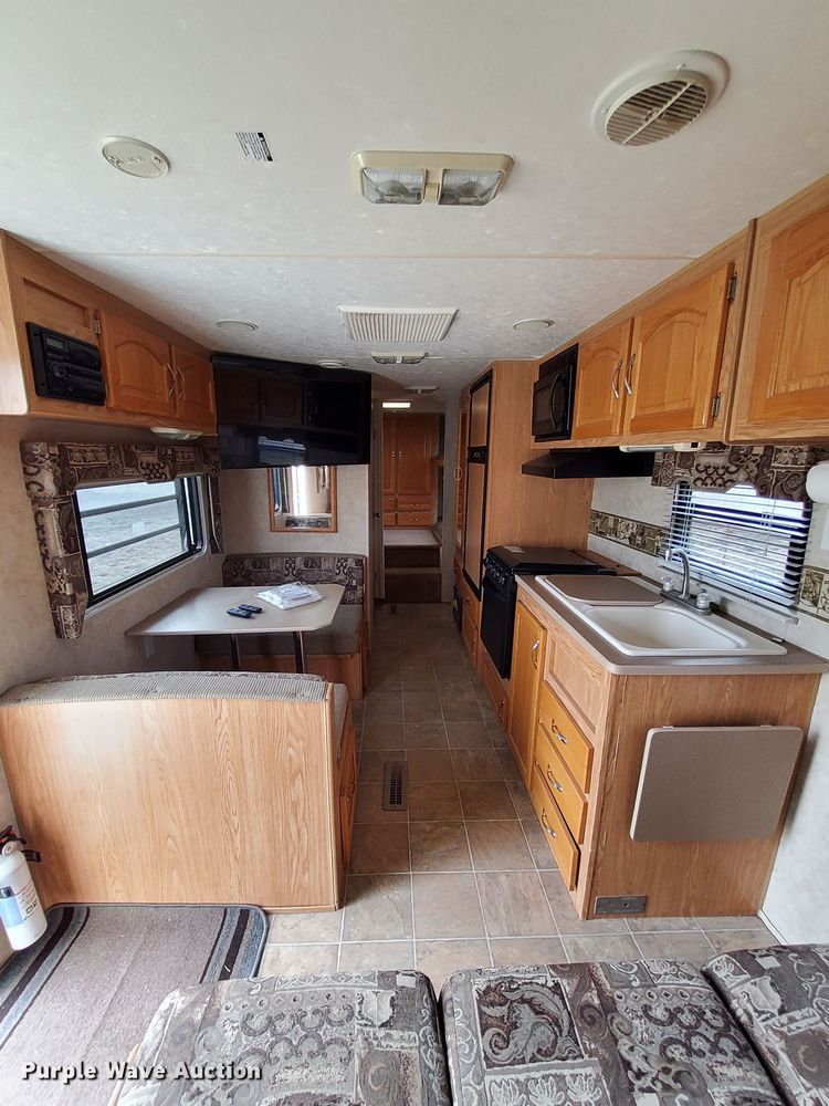 image for item MM9602 2006 KZRV Sportsman  camper