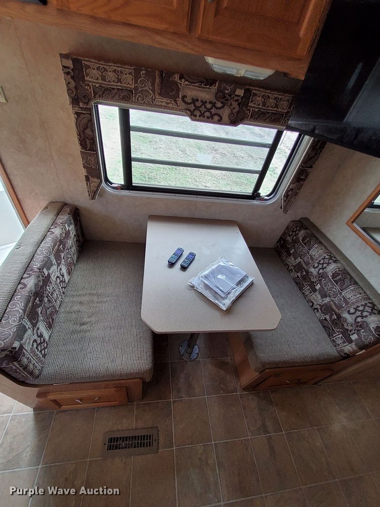 image for item MM9602 2006 KZRV Sportsman  camper