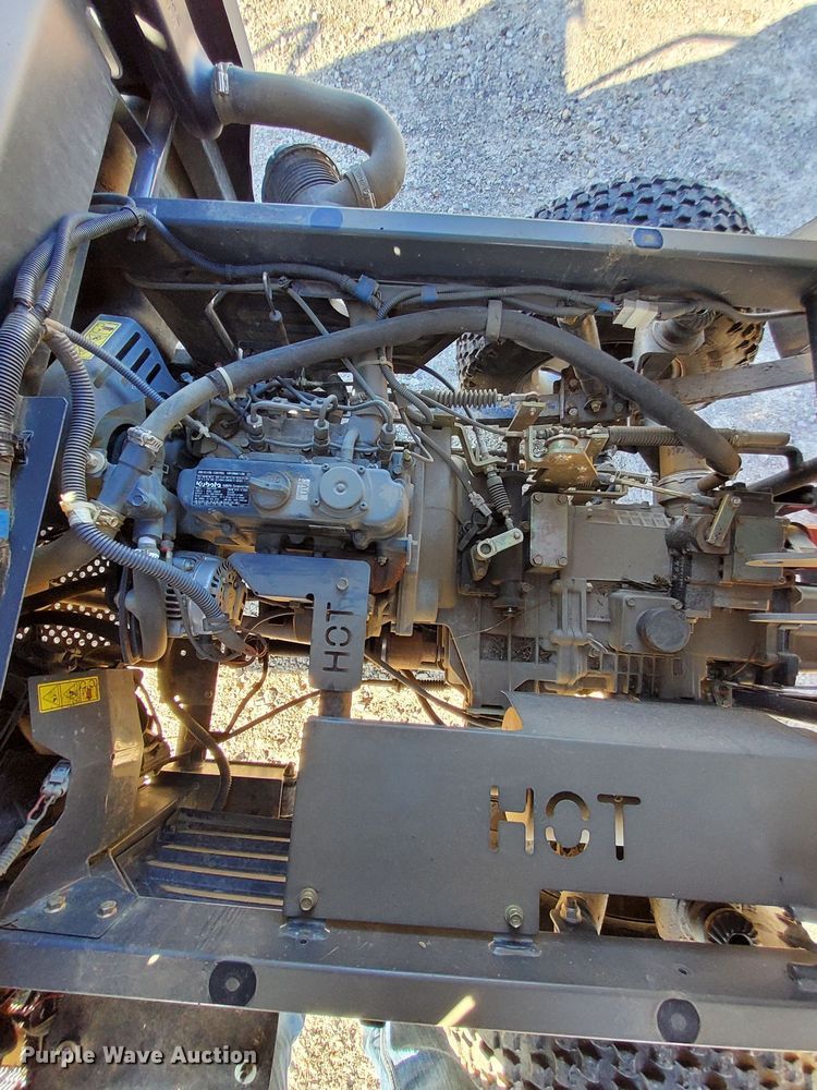 image for item MM9608 2008 Kubota RTV900  utility vehicle