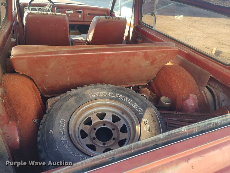 image for item MM9892 1979 Jeep Cherokee  SUV