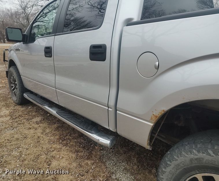 image for item MM9929 2013 Ford F150  SuperCrew pickup truck