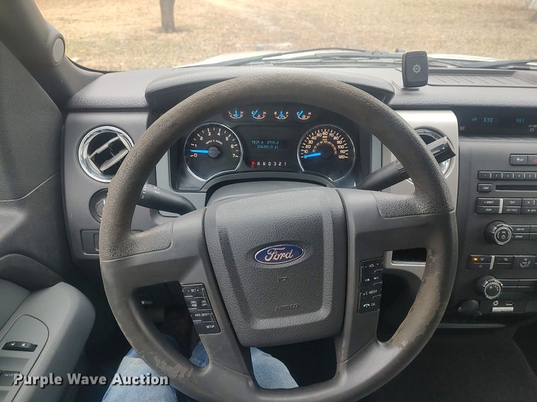 image for item MM9929 2013 Ford F150  SuperCrew pickup truck