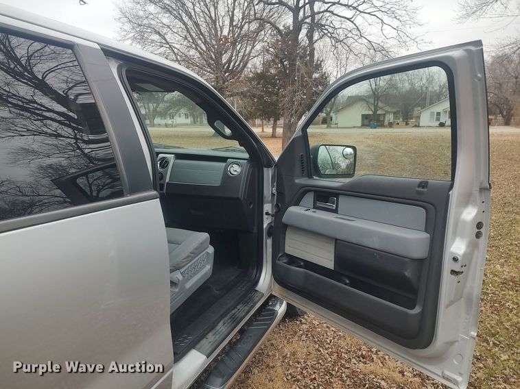 image for item MM9929 2013 Ford F150  SuperCrew pickup truck