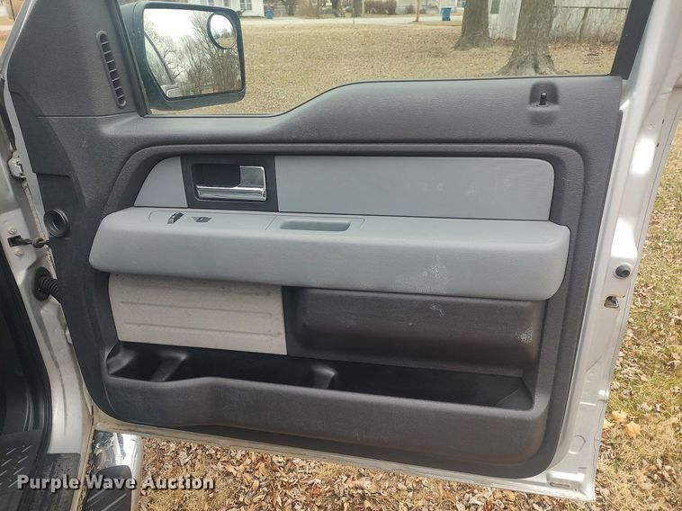 image for item MM9929 2013 Ford F150  SuperCrew pickup truck