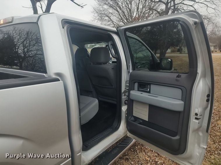 image for item MM9929 2013 Ford F150  SuperCrew pickup truck