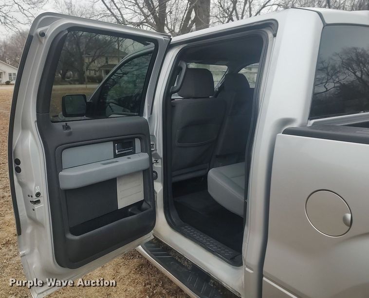 image for item MM9929 2013 Ford F150  SuperCrew pickup truck