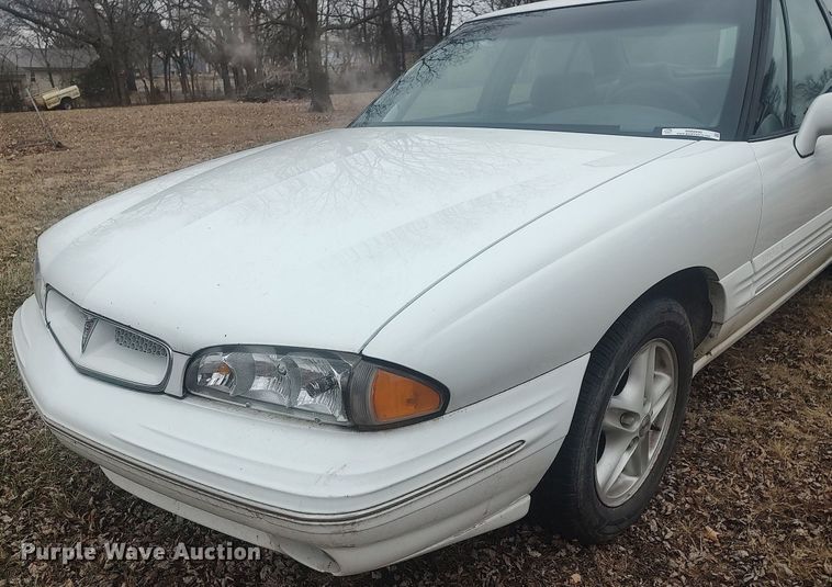 image for item MM9930 1999 Pontiac Bonneville