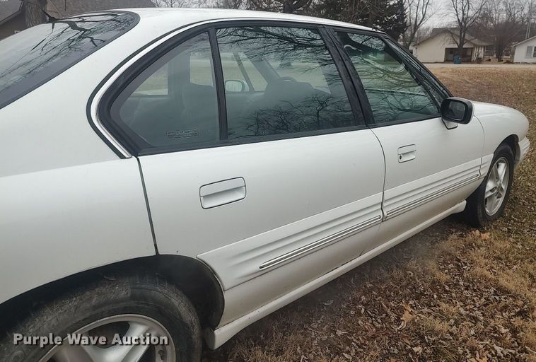 image for item MM9930 1999 Pontiac Bonneville