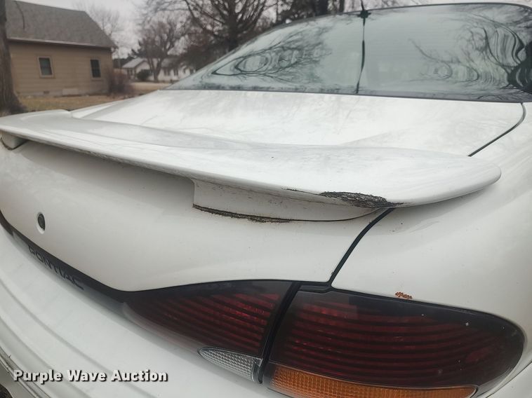 image for item MM9930 1999 Pontiac Bonneville