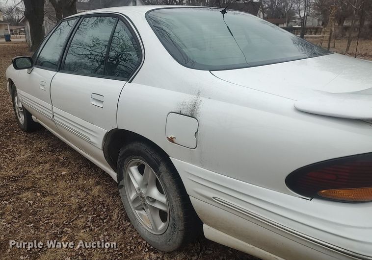 image for item MM9930 1999 Pontiac Bonneville