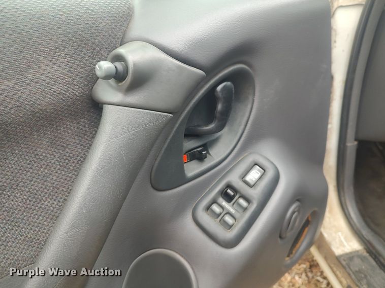 image for item MM9930 1999 Pontiac Bonneville