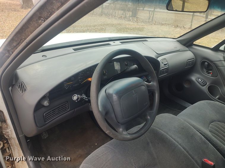 image for item MM9930 1999 Pontiac Bonneville