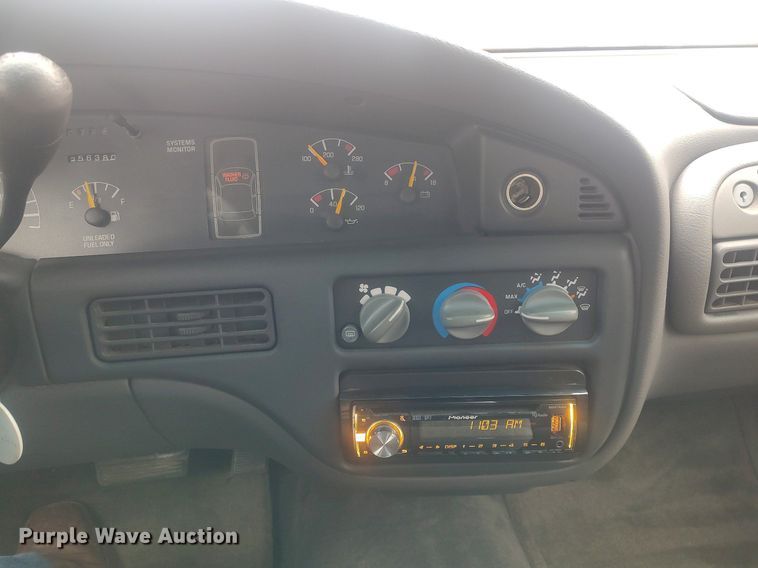 image for item MM9930 1999 Pontiac Bonneville