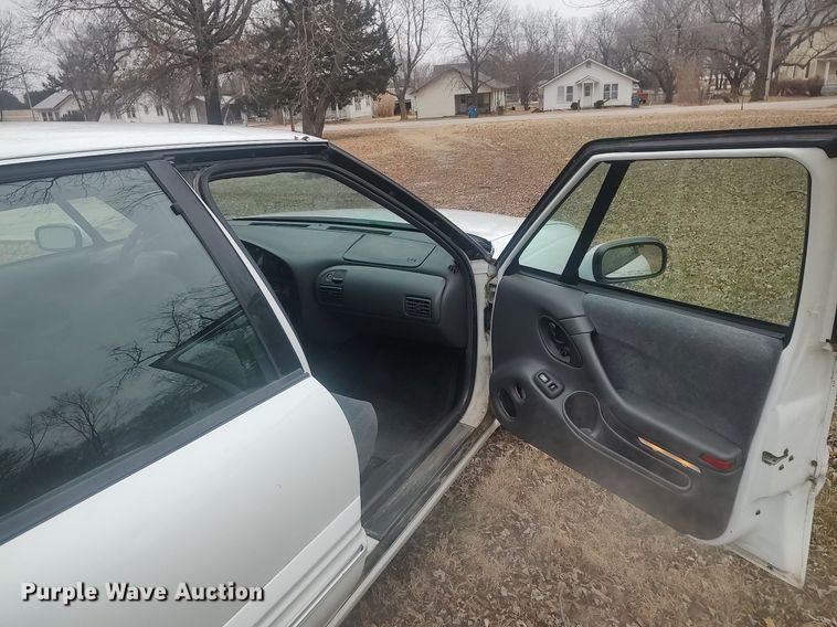 image for item MM9930 1999 Pontiac Bonneville