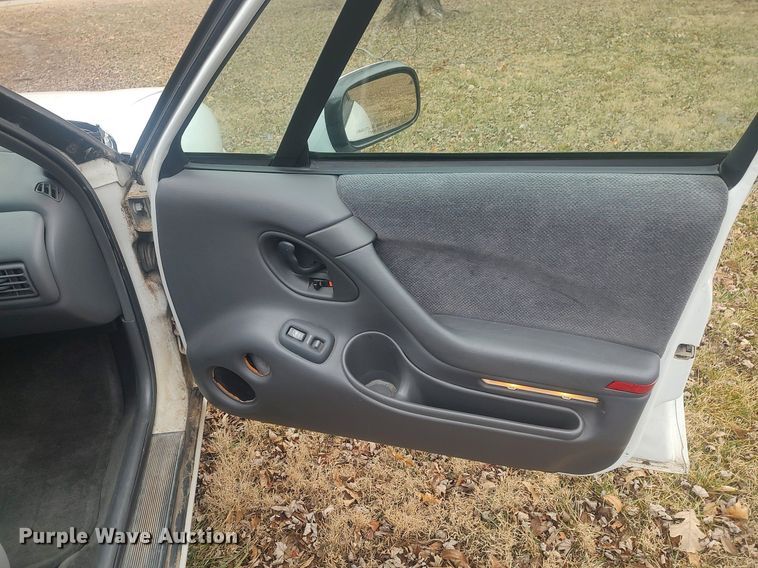 image for item MM9930 1999 Pontiac Bonneville