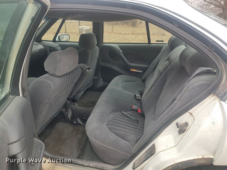 image for item MM9930 1999 Pontiac Bonneville