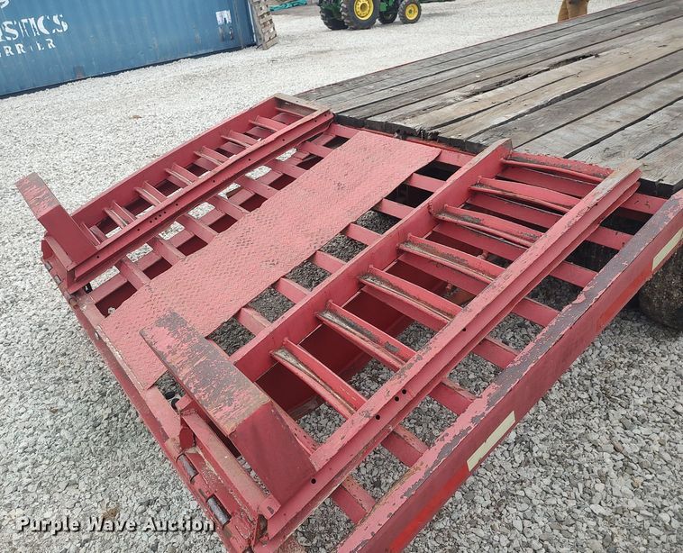 image for item MM9931 1977 Triangle K  equipment trailer