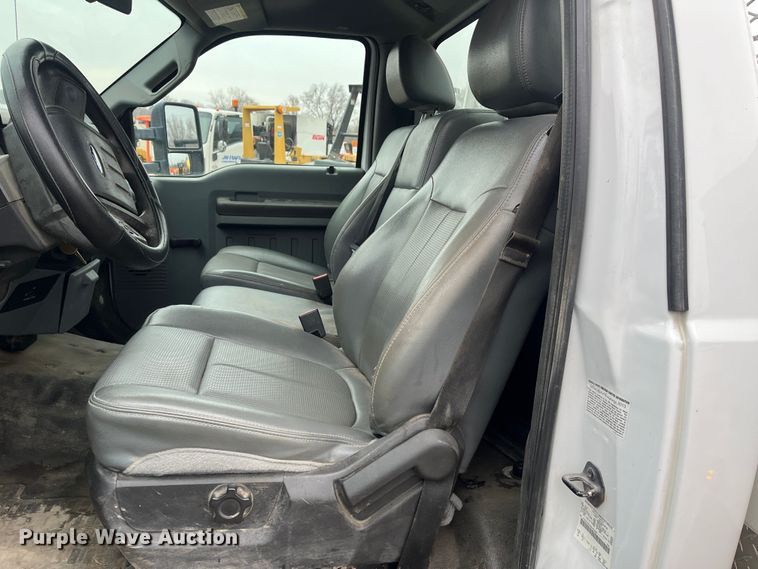 image for item MN9494 2013 Ford F450 Super Duty  utility / service truck