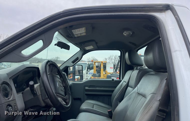 image for item MN9494 2013 Ford F450 Super Duty  utility / service truck