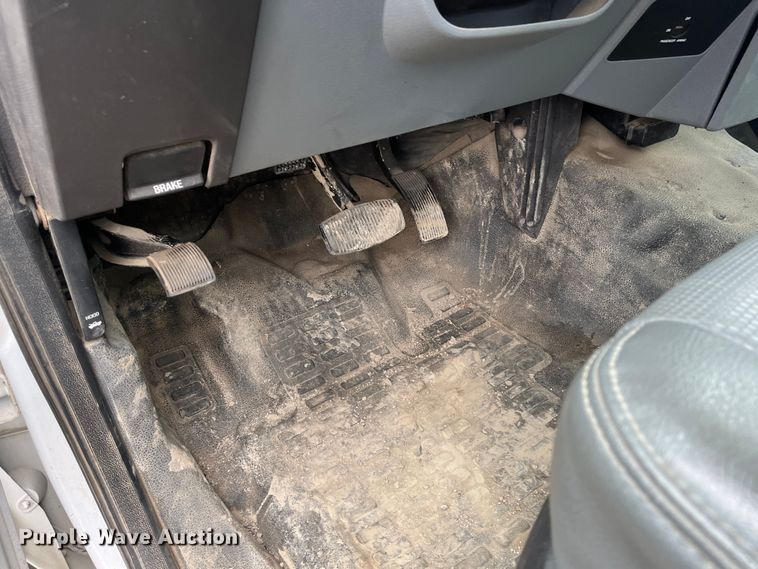 image for item MN9494 2013 Ford F450 Super Duty  utility / service truck