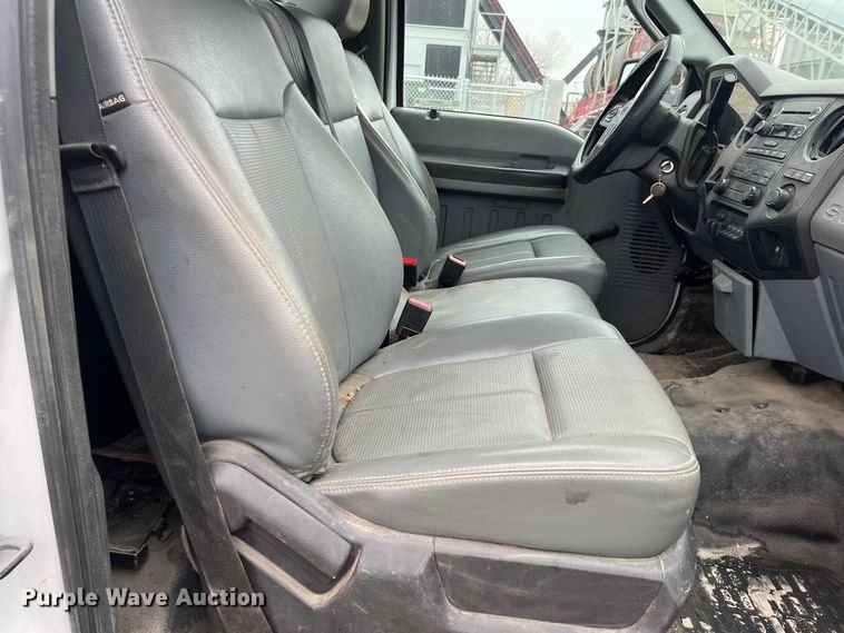 image for item MN9494 2013 Ford F450 Super Duty  utility / service truck