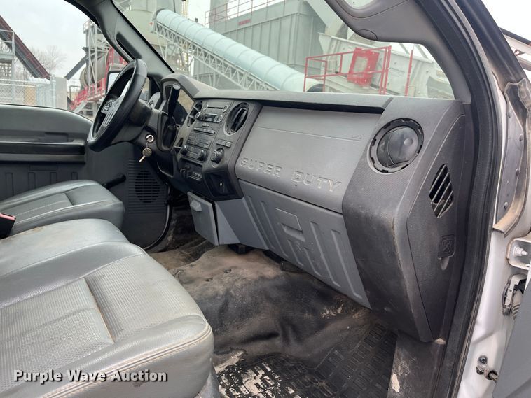 image for item MN9494 2013 Ford F450 Super Duty  utility / service truck