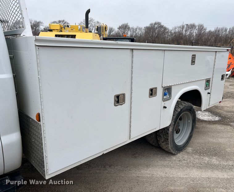 image for item MN9494 2013 Ford F450 Super Duty  utility / service truck