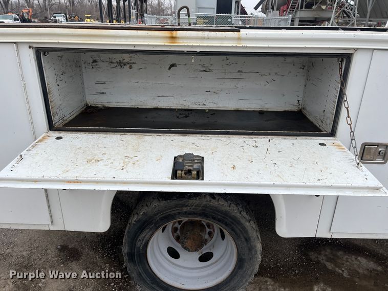 image for item MN9494 2013 Ford F450 Super Duty  utility / service truck