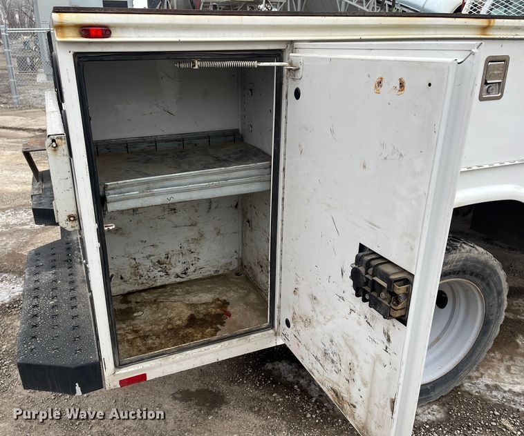 image for item MN9494 2013 Ford F450 Super Duty  utility / service truck