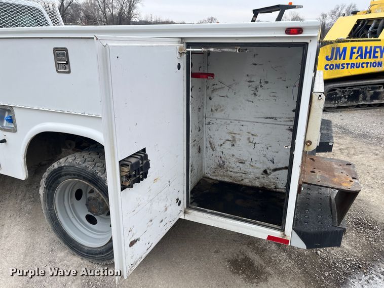 image for item MN9494 2013 Ford F450 Super Duty  utility / service truck