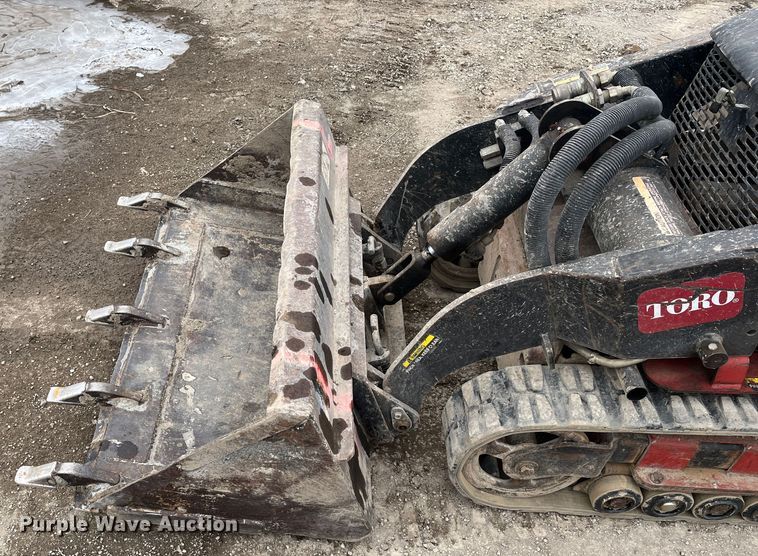 image for item MN9495 Toro Dingo TX420  compact utility loader