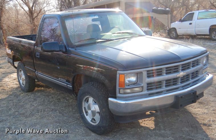image for item MP9036 1996 Chevrolet K1500  pickup truck