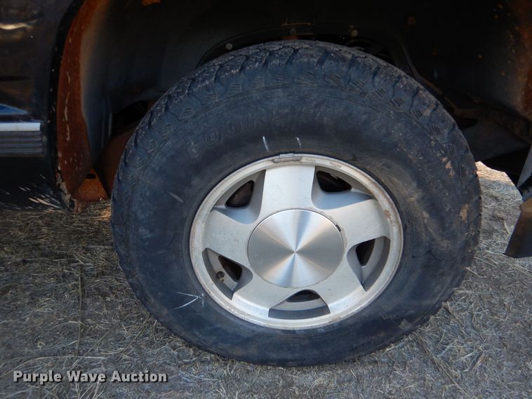 image for item MP9036 1996 Chevrolet K1500  pickup truck