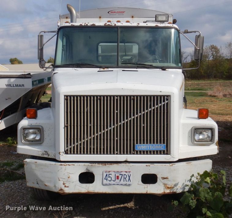 image for item MW9304 1995 White GMC WG  fertilizer delivery truck