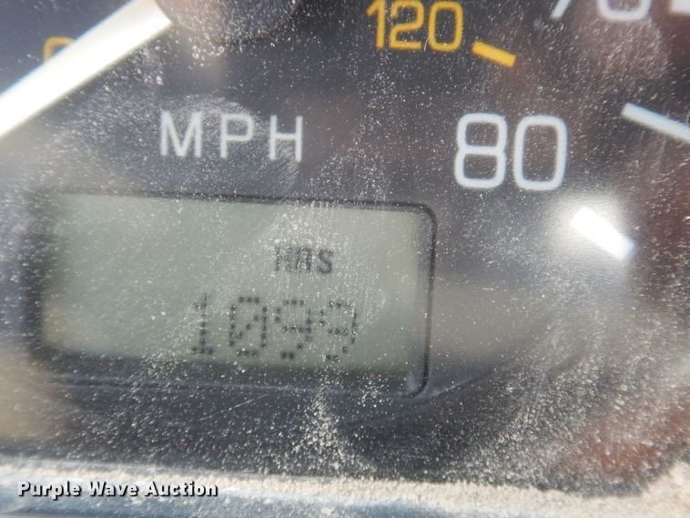 image for item MW9304 1995 White GMC WG  fertilizer delivery truck