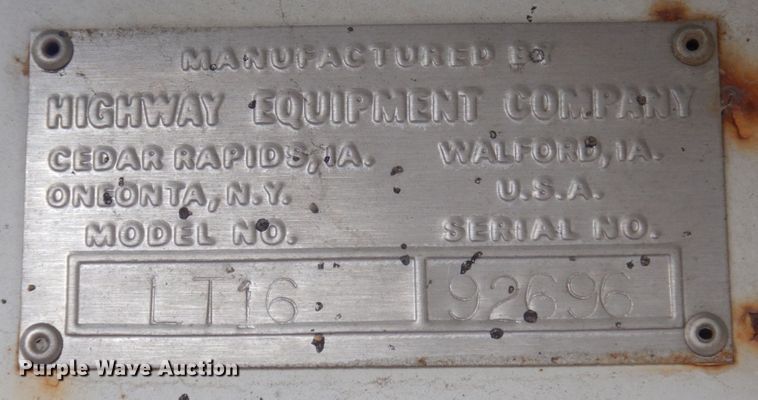 image for item MW9304 1995 White GMC WG  fertilizer delivery truck